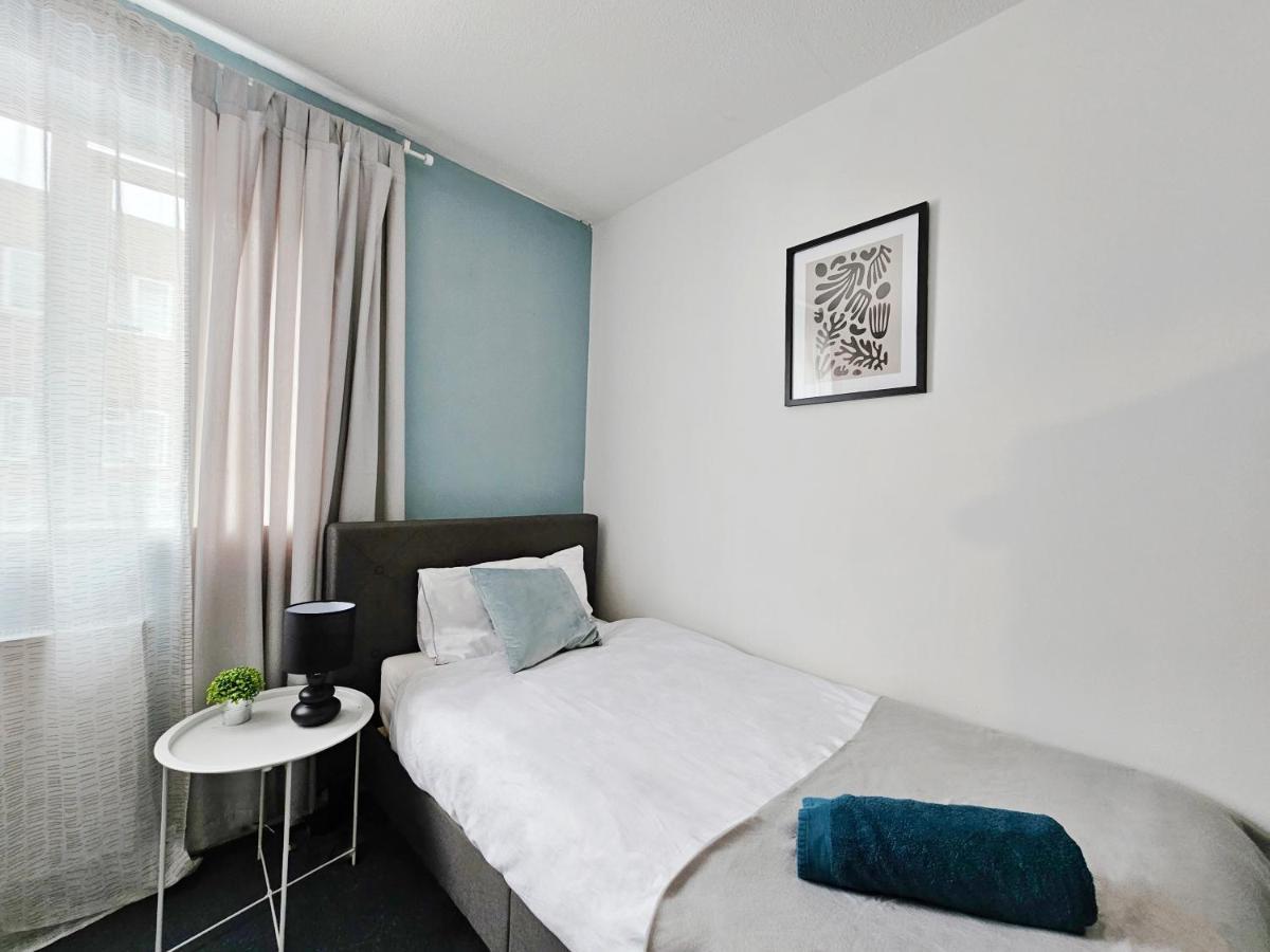 Guest House - Close To All Amenities Northampton Exterior foto